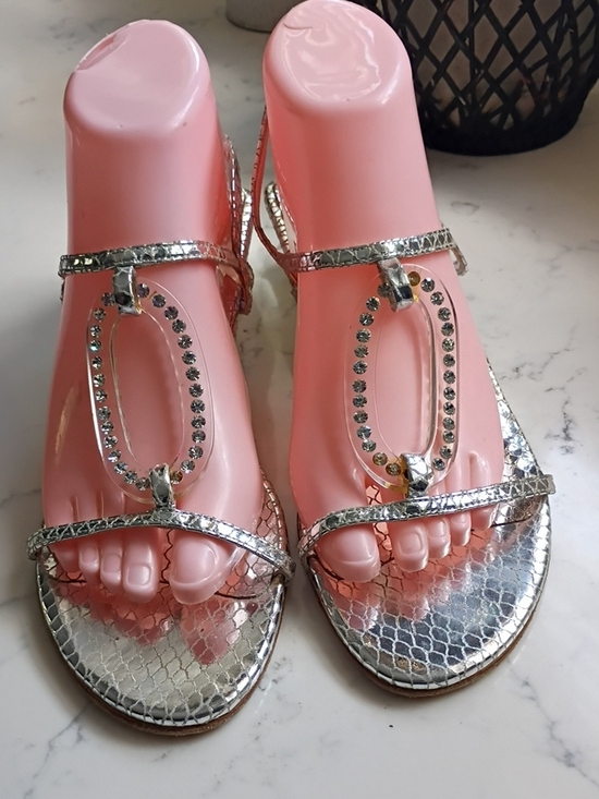Stuart Weitzman Shoes - STUART WEITZMAN Women’s Jeweled T-Strap Sandals